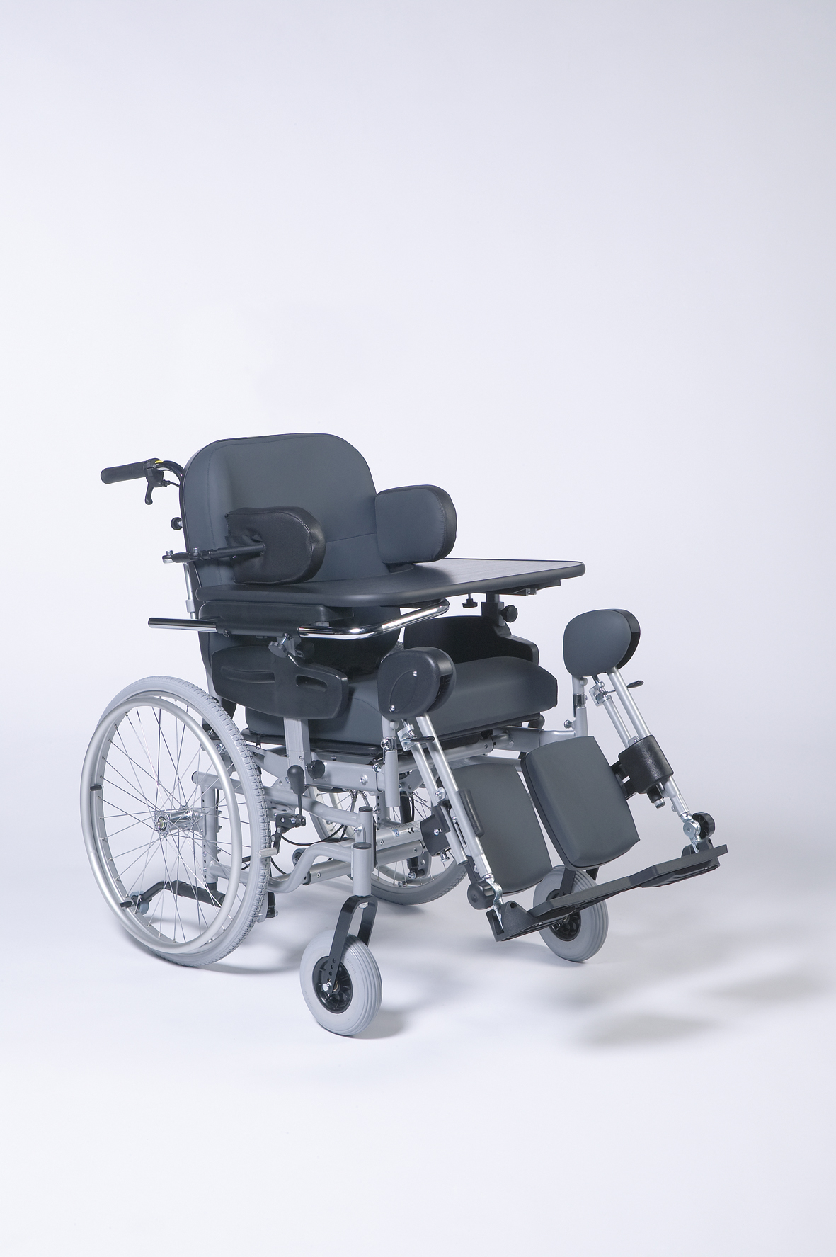 Manually Propelled Wheelchair EZ1 Vermeiren