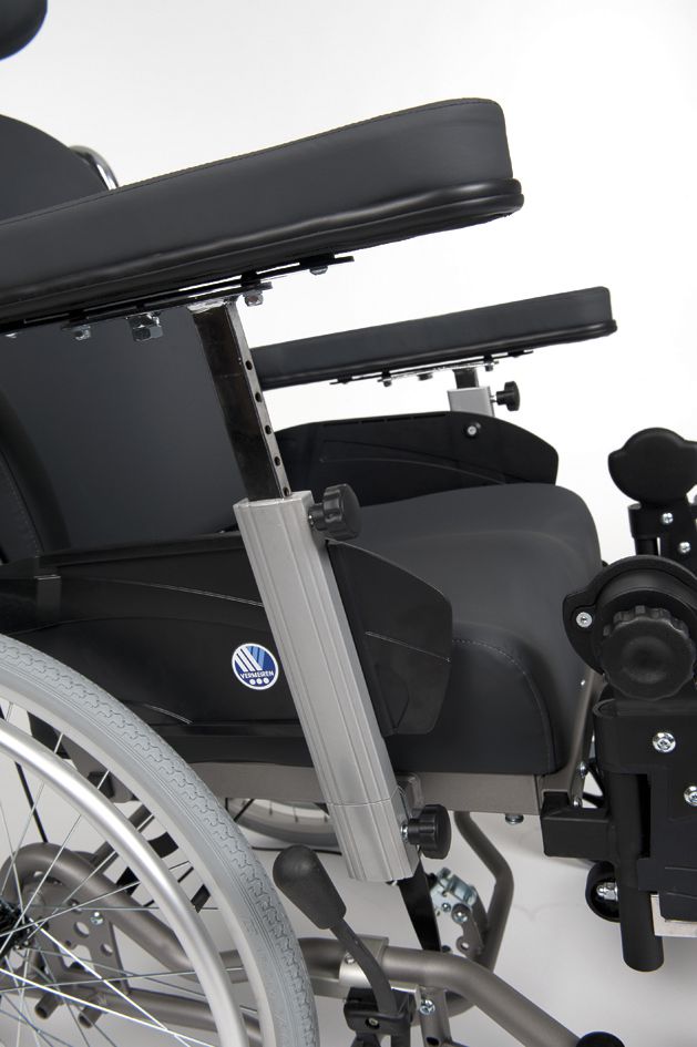 Manually Propelled Comfort Chair Inovys II Vermeiren 