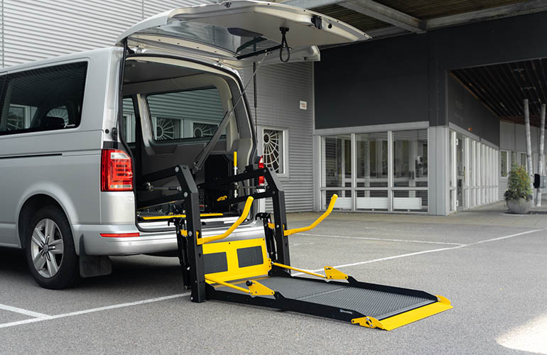 Wheelchair Lifts  E-series BraunAbility